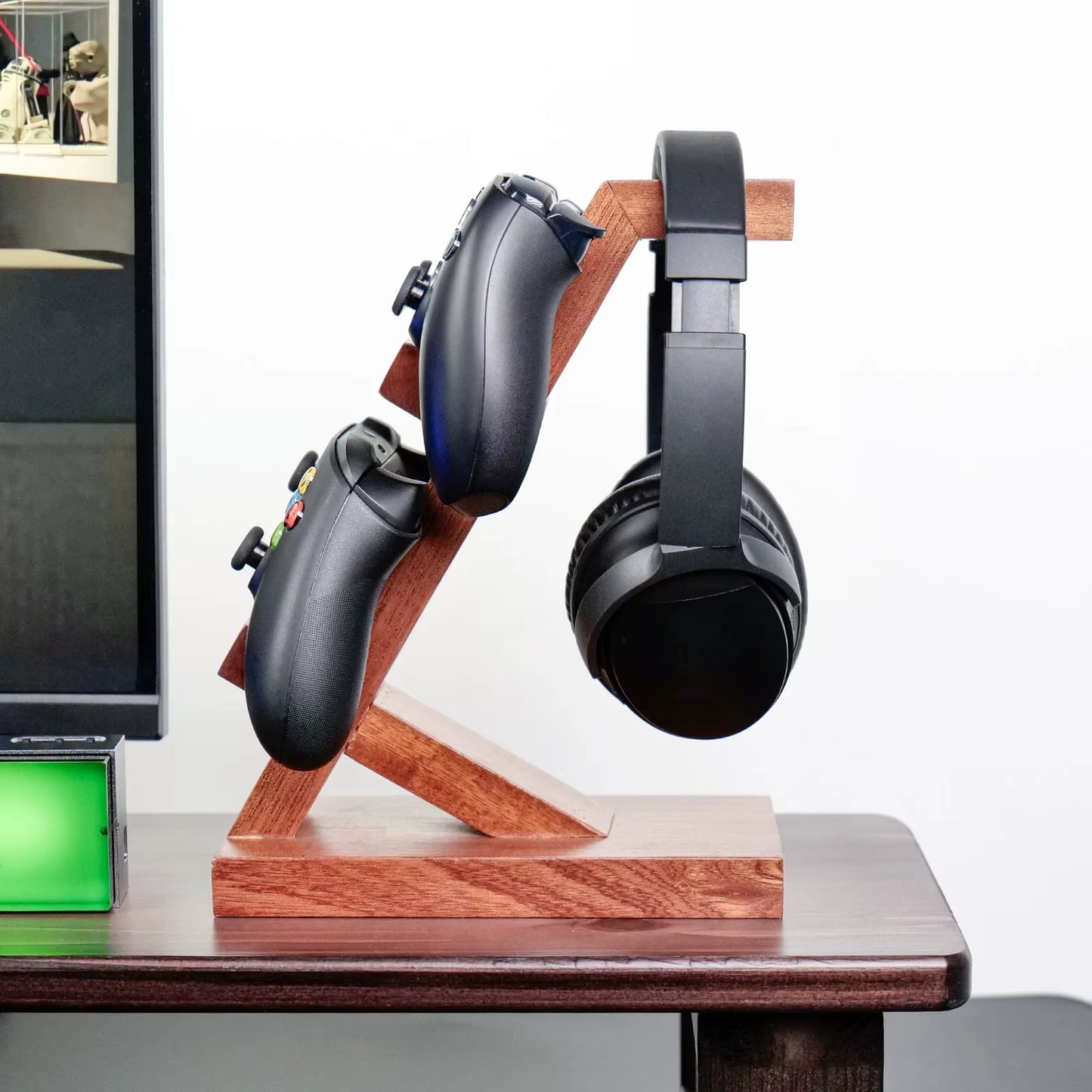 Wood Headphone Stand Gaming Headset Holder for Desk Display Gaming Accessories Gift for Airpods PS5 Xbox